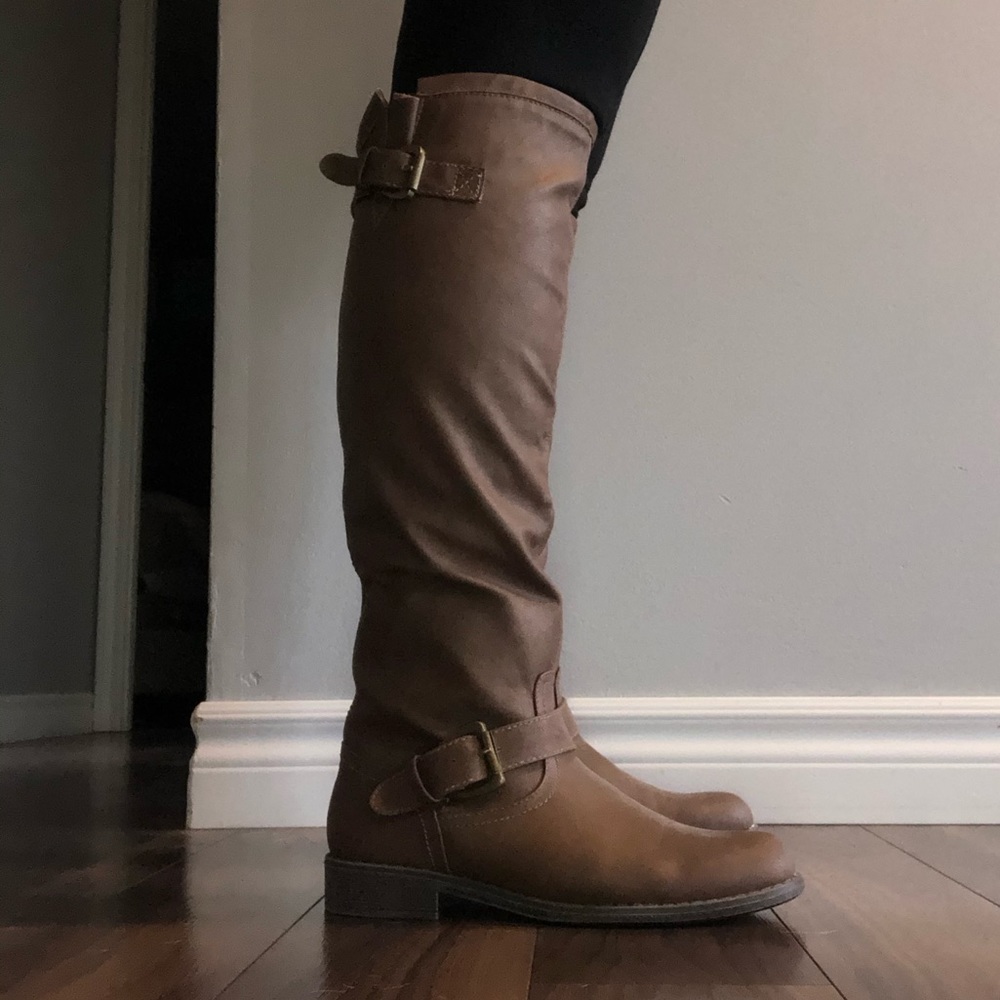 ✨2/$45 Shoe Dazzel Brown boots